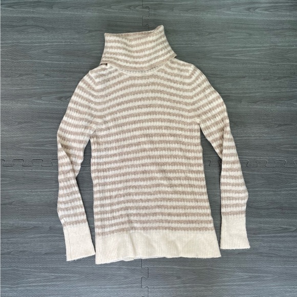 Banana republic wool stripe turtleneck sweater - Picture 1 of 5